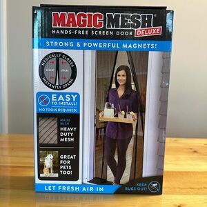 Magic Mesh Deluxe Hands-Free Screen Door